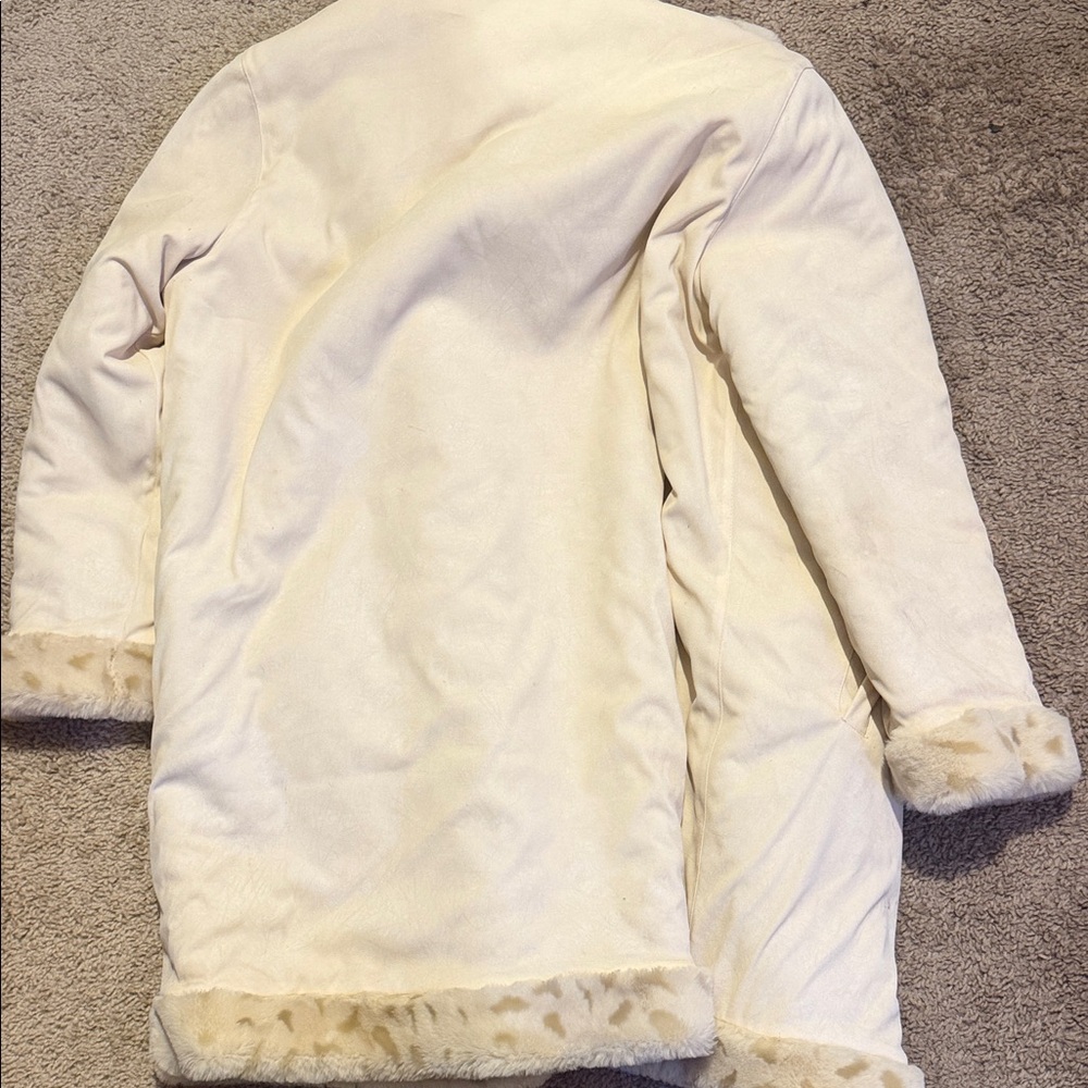 Reversible Cream suede Fur Lined Coat - Picture 4 of 8